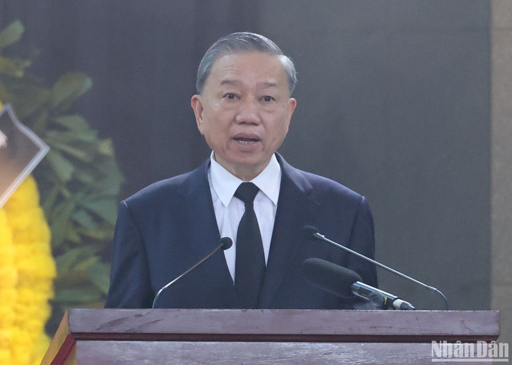 Chủ tịch nước Tô Lâm, Trưởng Ban Lễ tang đọc Lời điếu tại Lễ truy điệu Tổng Bí thư Nguyễn Phú Trọng. (Ảnh: ĐĂNG KHOA)